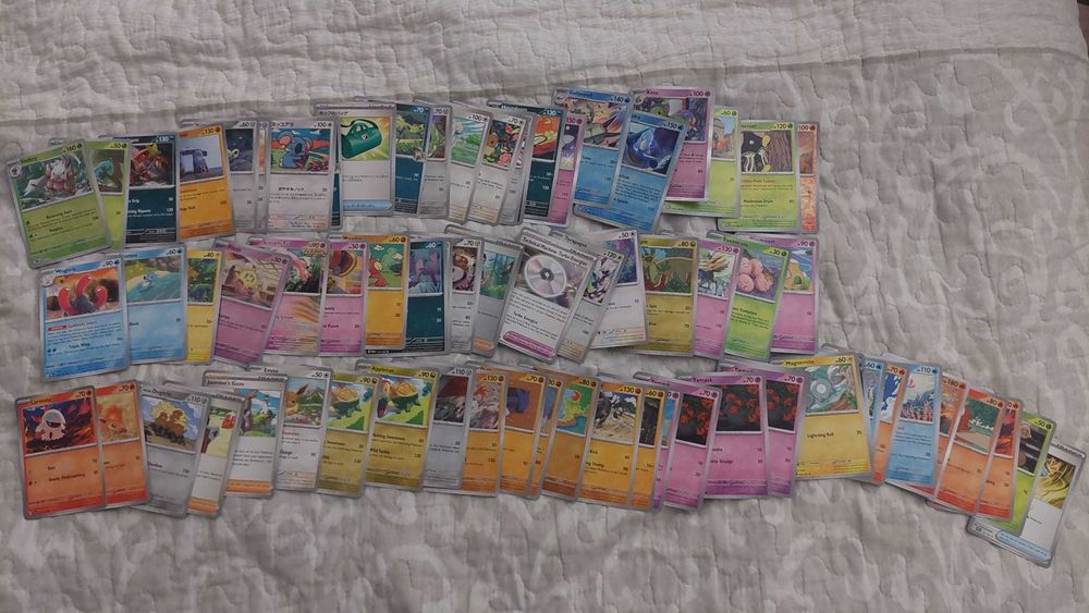 Lot 200+ Carti POKEMON in engleza si japoneza (pret negociabil)