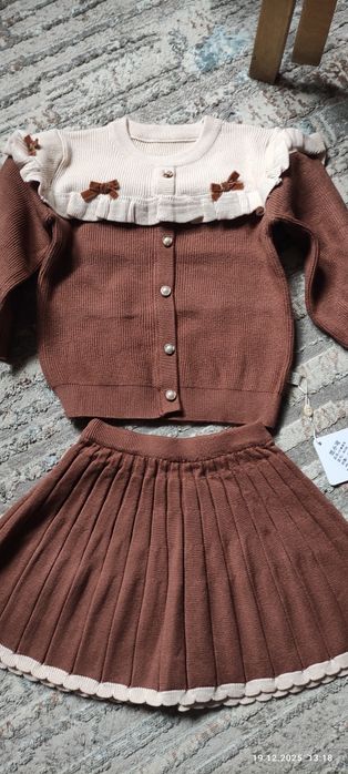 Костюм на девочку.