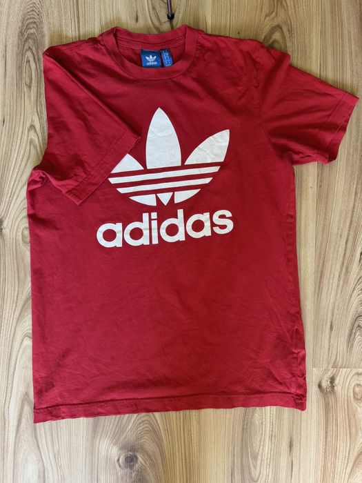 Tricou Adidas.