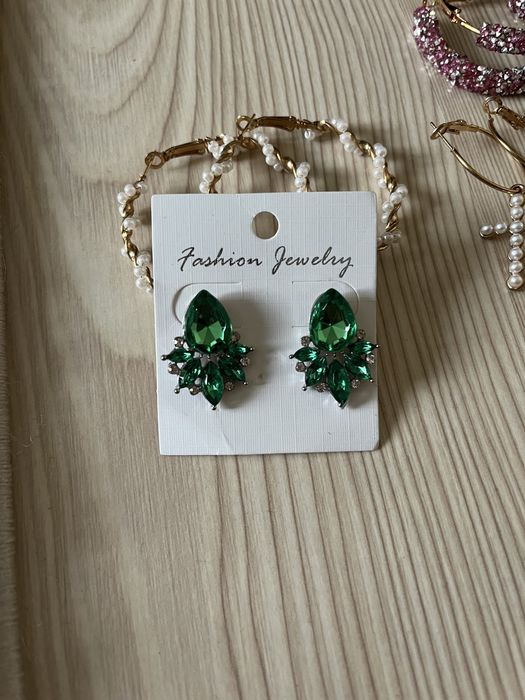 Обеци за всяка визия