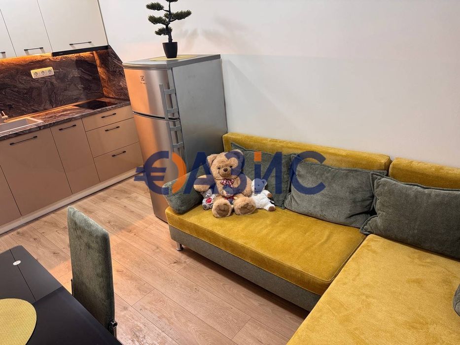 Продава се Двустаен апартамент в к.к. Слънчев бряг - 53 кв.м за 645 €/кв.м - Снимка #3