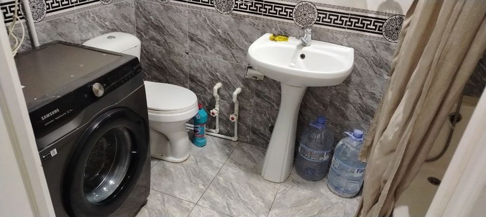 2 хона 6чи кават Эмират кафе