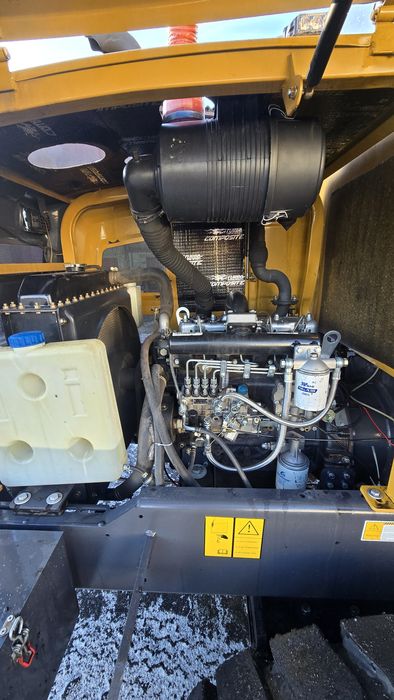 Маленький погрузчик продам 1 куб