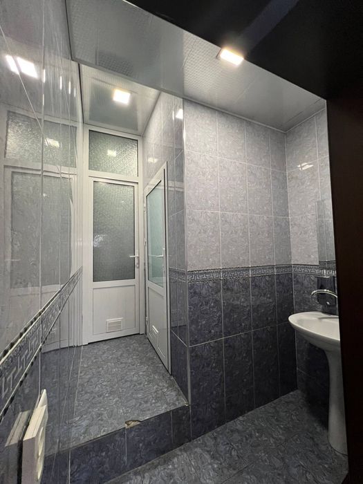 Сдается просторное офисное помещение площадью 400 кв.м.