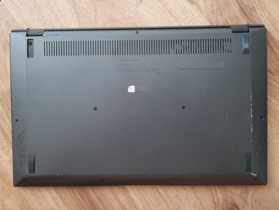 Laptop  ASUS ZenBook 14 UX435EAL – i7, 512GB SSD, ultraușo