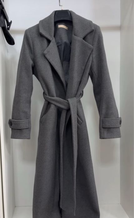 Пальто. Осенний пальто. Весенний пальто. Кашемир