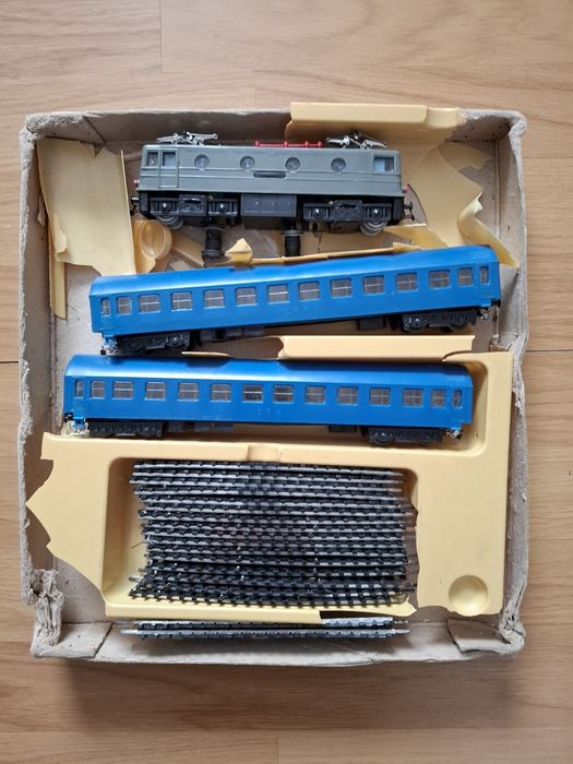 Tren trenuleț electric LUGOJ jucărie românească veche