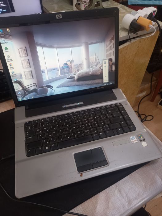 Ноутбук HP Compaq 6720s