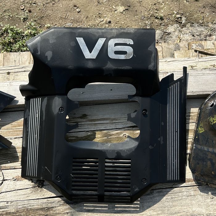 Ауди 2.6 крышка двигатель