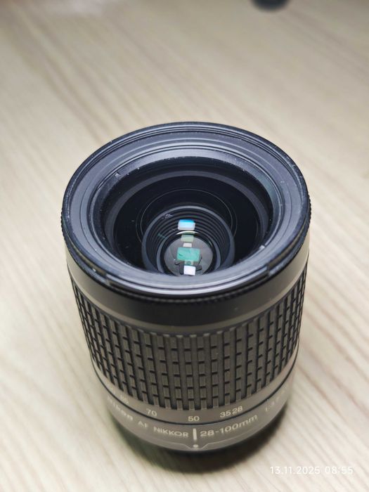 Nikon AF 28-100 f/3.5-5.6