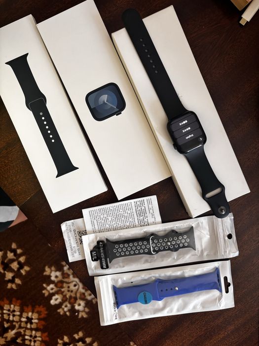 Apple iWatch S9 45 mm с оригинална каишка