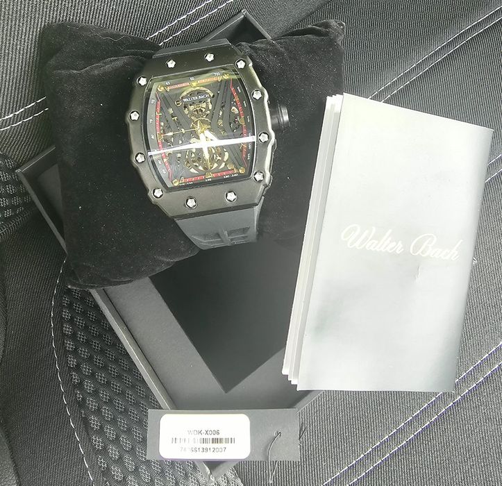 Часовник Walter Bach