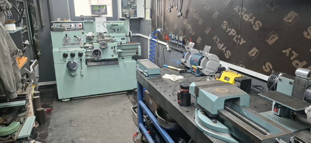 Токарные услуги.