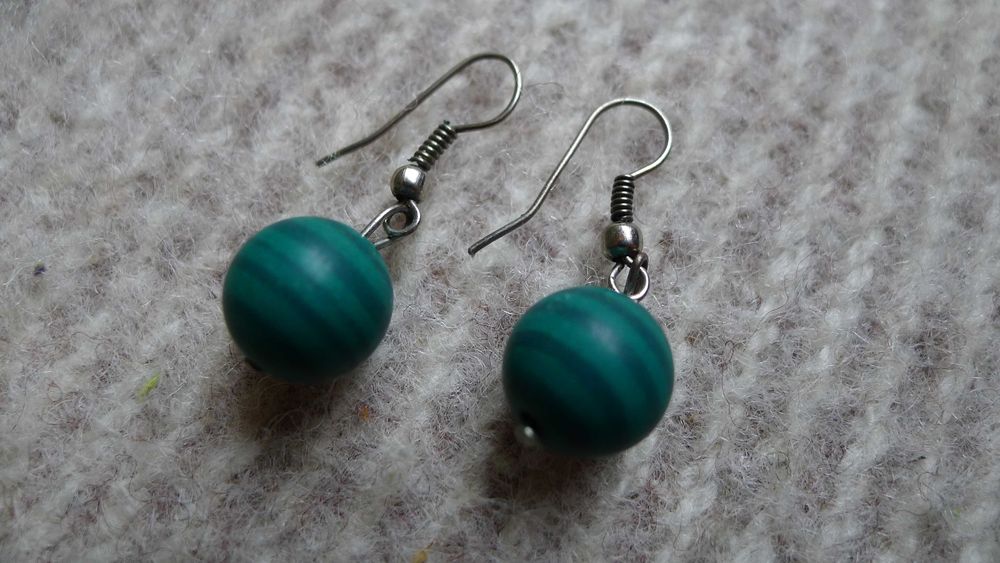 Set bijuterii, verde, colier + 2 perechi cercei