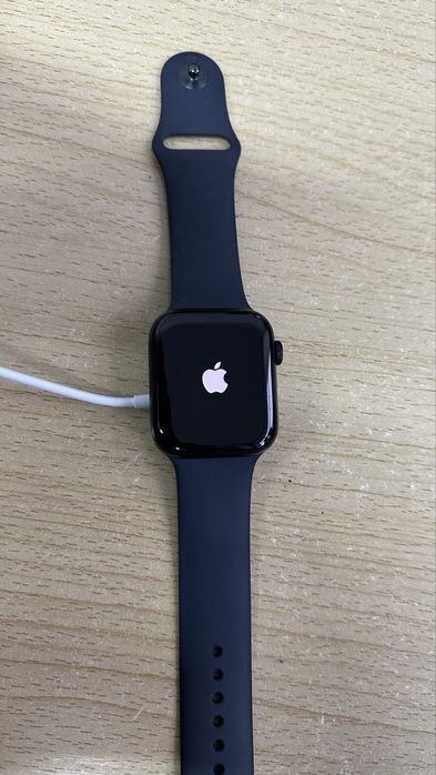 Apple watch se версия