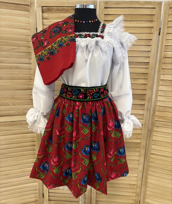 Costum traditional de Maramures pentru femei set complet
