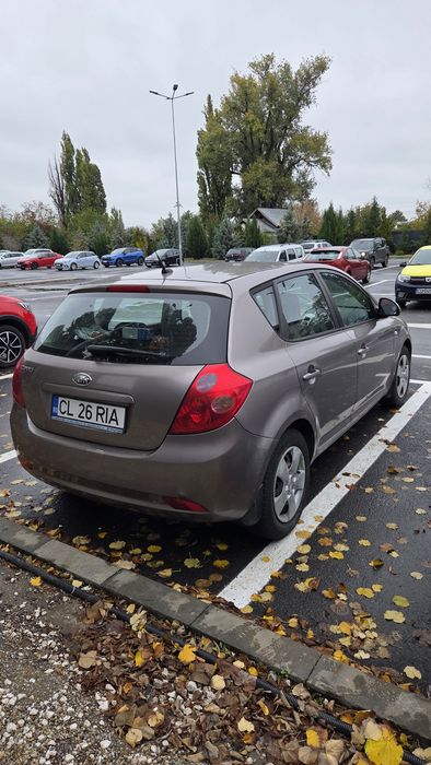 Kia Ceed 2008 benzină, 2.000 € — imagine 2