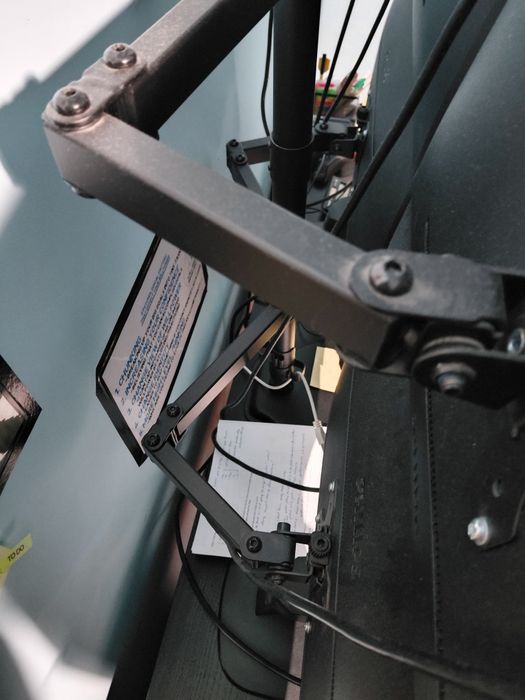 2 monitoare 27" + Suport 4 monitoare