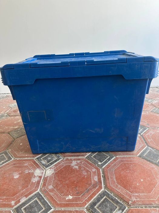 Buyumlar saqlash uchun konteyner