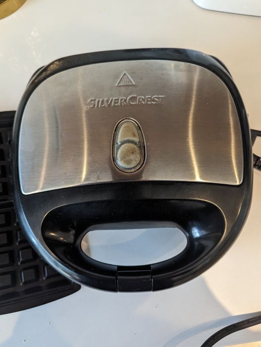 Aparat 3 in 1 sandwich maker, waffle, grill. Silvercrest