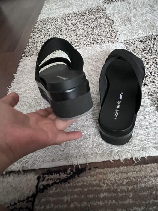 Calvin klein originali marime 37, aproape noi, stare impecabila.