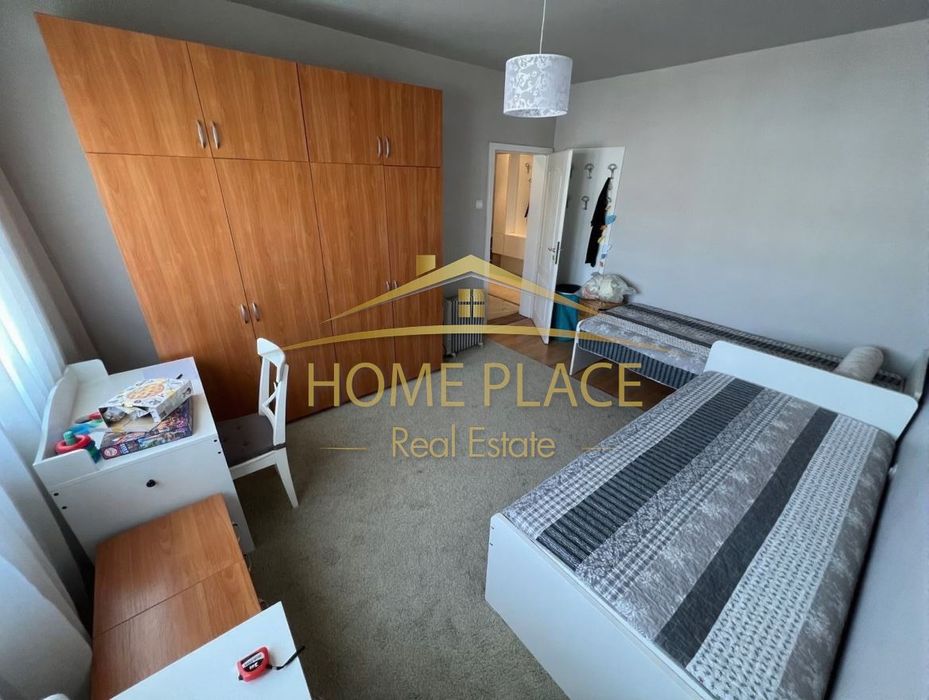 Тристаен апартамент в ж.к Чайка