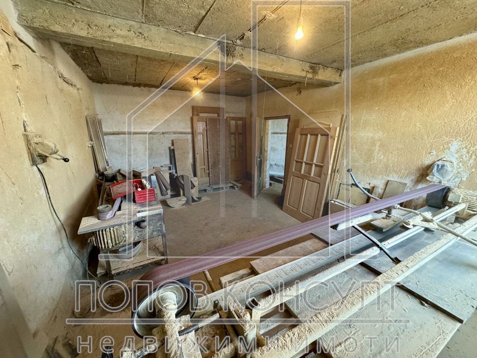 Дава се под наем Промишлена сграда в с. Трилистник, Област Пловдив - 309 кв.м за 750 € - Снимка #3