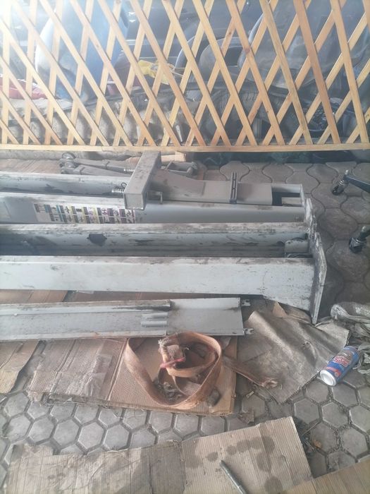 Автопадемник на 3.5тон новыи