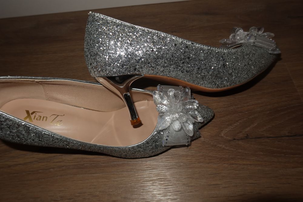 Блестящие туфли