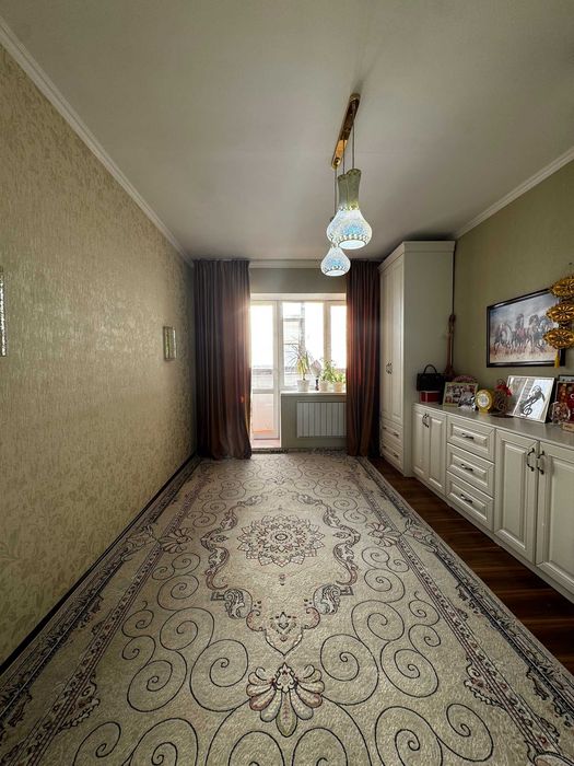Продам 3х комн кв Батыс с ремонтом