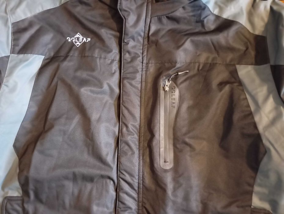 Мъжко зимно яке LEAF с качулка, размер XL, цена 70 лв.