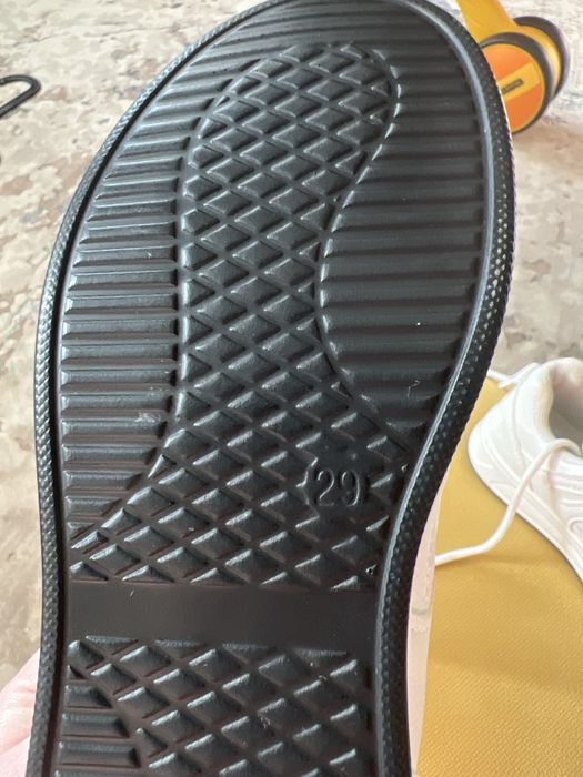 Кроссовки летние