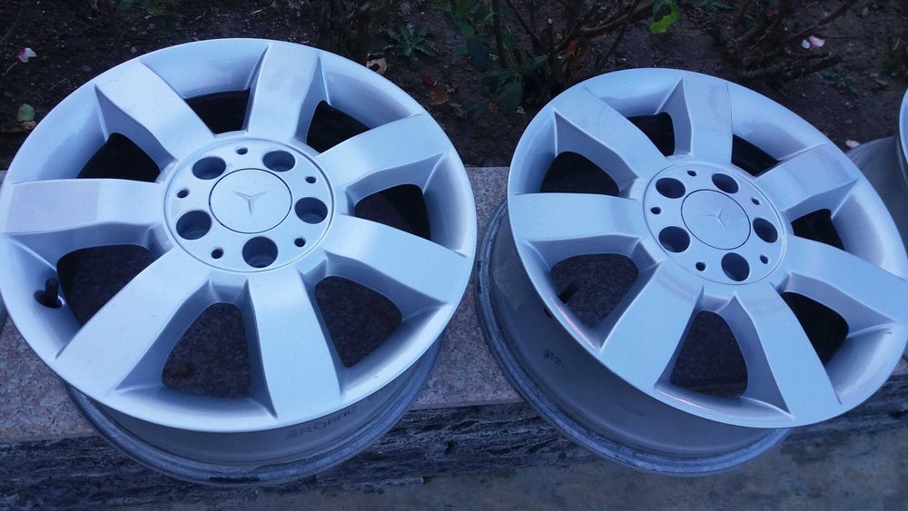 Продавам Mercedes-Benz A-160 W168 на части 2004 година.