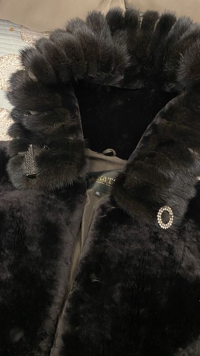 Шуба зимняя черная