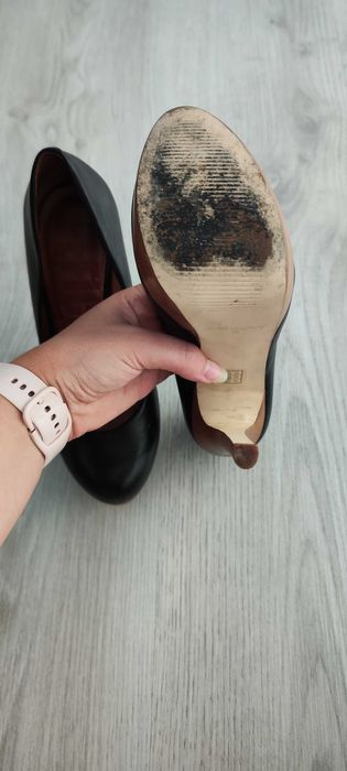 Черни токчета с дървена платформа