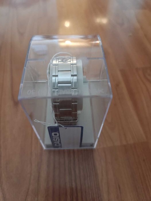 Нов мъжки часовник - Casio