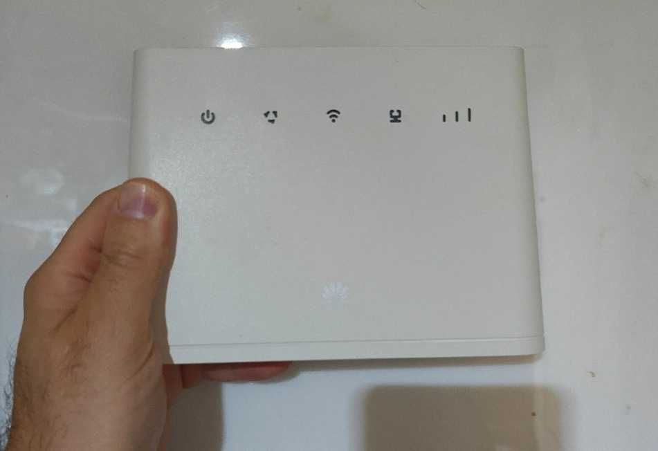 Modem 4G Huawei b311 liber de rețea Digi, Orange, Vodafone