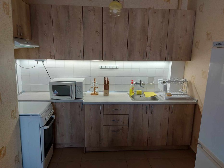 Дава се под наем Двустаен апартамент в Плевен, 9-ти квартал - 48 кв.м за 265.2 € - Снимка #1