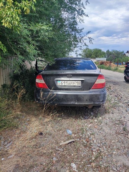 Продам срочно камри