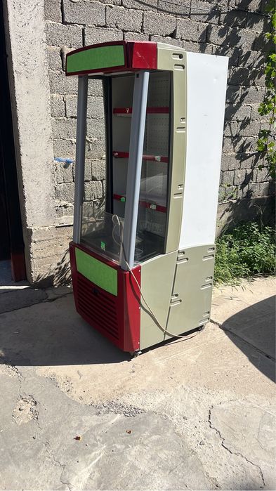 Холодильник витрина