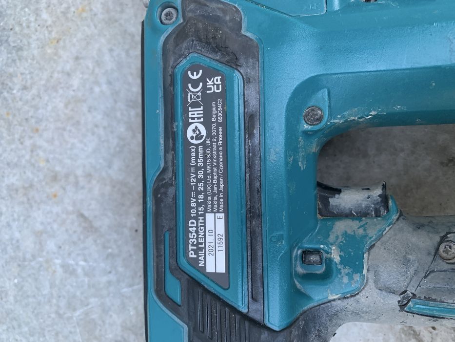 Makita FT354D/такер на гвоздеи/+батерия