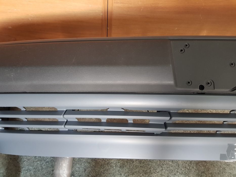 Бампера на Мерседесе 124-210