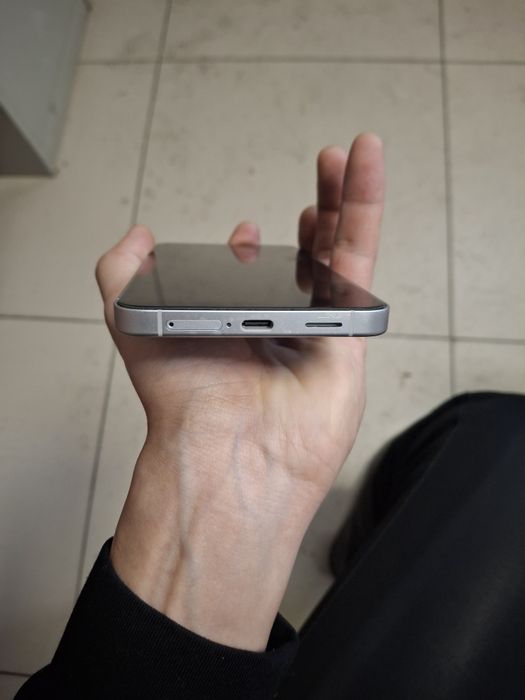 Продам Самсунг s 25 fe