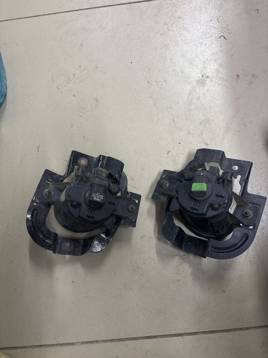 Продам ПТФ(Противотуманные фары)