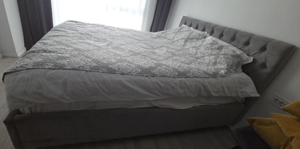 Pat tapitat 160x200 cu lada depozitare  + saltea cu topper inclus