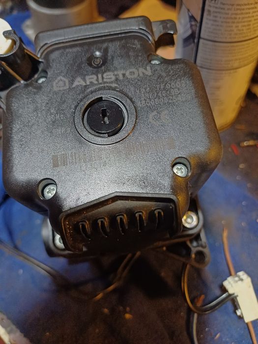 Pompe Wilo , Ariston