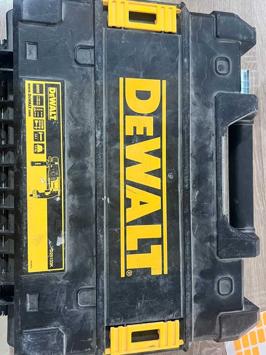 Перфоратор  DEWALT D25133K