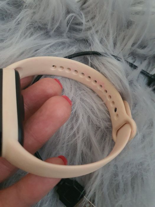 Розова Смарт гривна