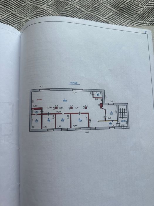 Здание кафе - магазин