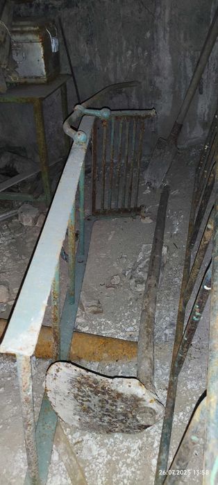 Металлическая лестница